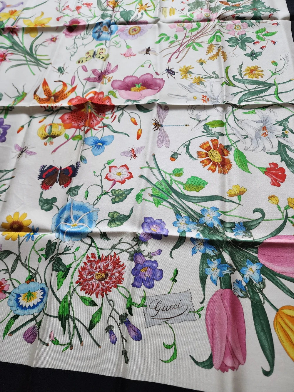 Auth Gucci Floral Silk Scarf